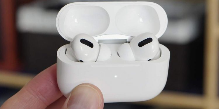 Apple AirPods with iOS 14 comes smart charging that extends battery life