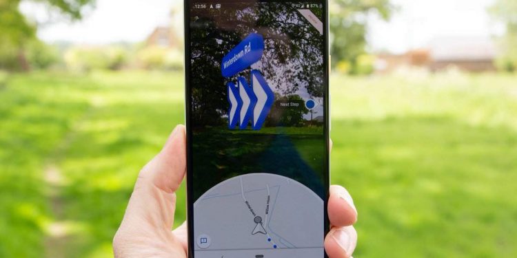 Google Maps Can Use Live View AR To Calibrate Your Current Location, Orientation